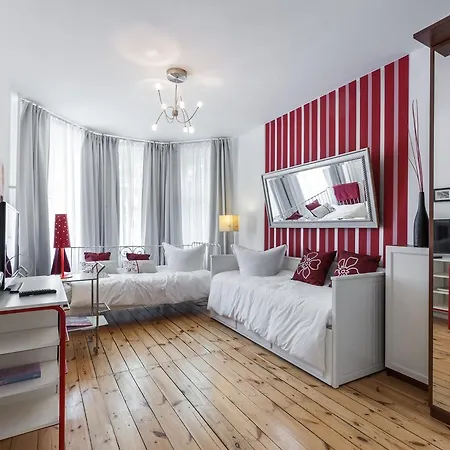 Elegantes 2-zimmer-apartment Im Kiez Von Prenzlauer Berg * Berlin