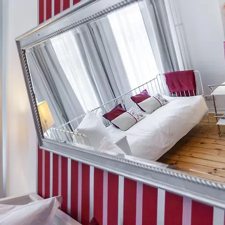 Elegantes 2-zimmer-apartment Im Kiez Von Prenzlauer Berg Apartment