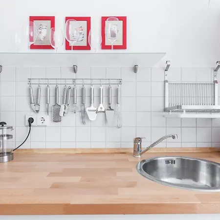 Elegantes 2-zimmer-apartment Im Kiez Von Prenzlauer Berg * Berlin